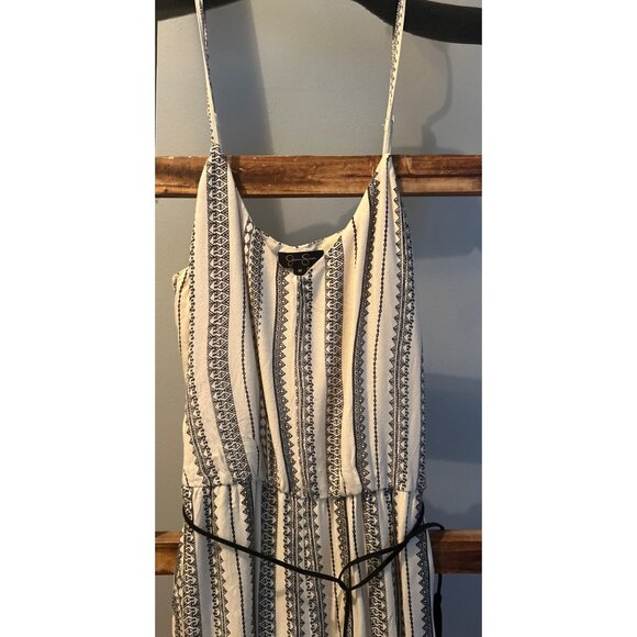 ✅3/$20 Sale Jessica Simpson Jumpsuit-Black, tan, garnet with pockets- Size Med - Picture 8 of 11